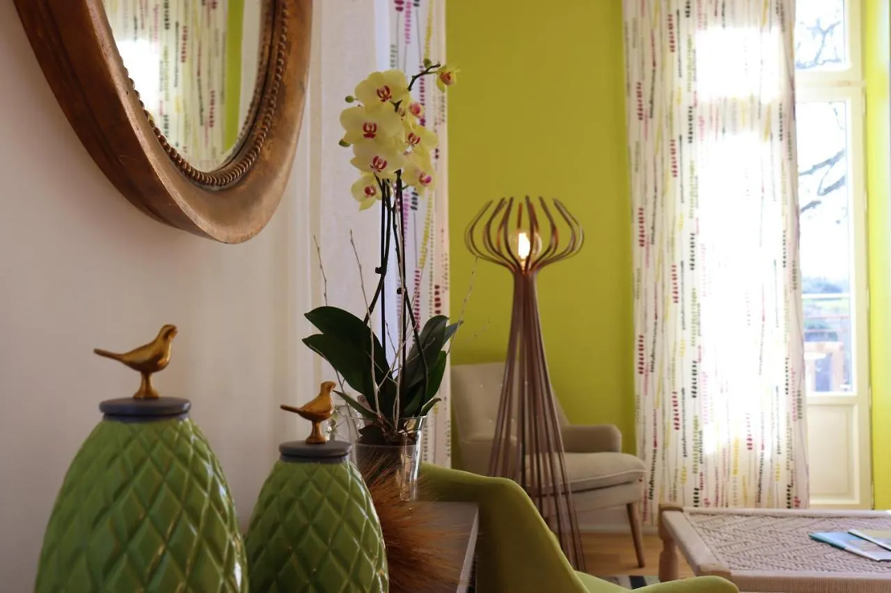 Bed & Breakfast Maison D'Hotes Sainte-Marie Mirande